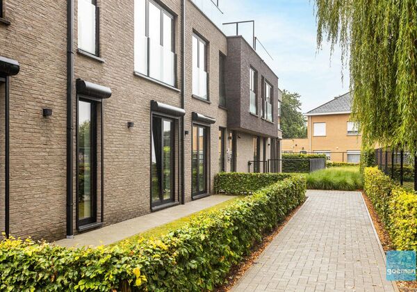 Gelijkvloerse verd. + tuin te koop in Lebbeke