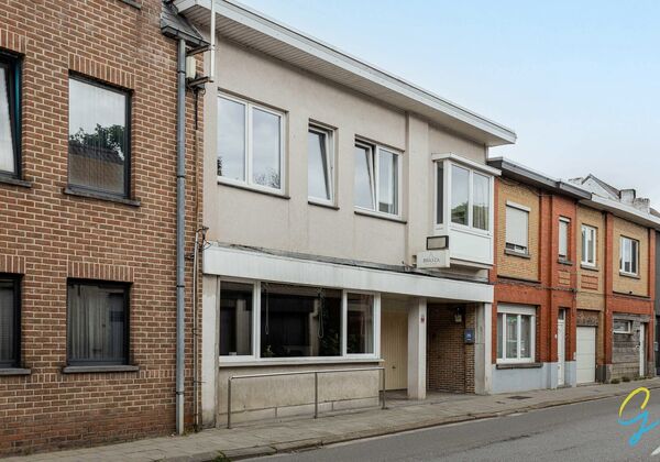 Immeuble mixte &agrave; vendre &agrave; Berlare