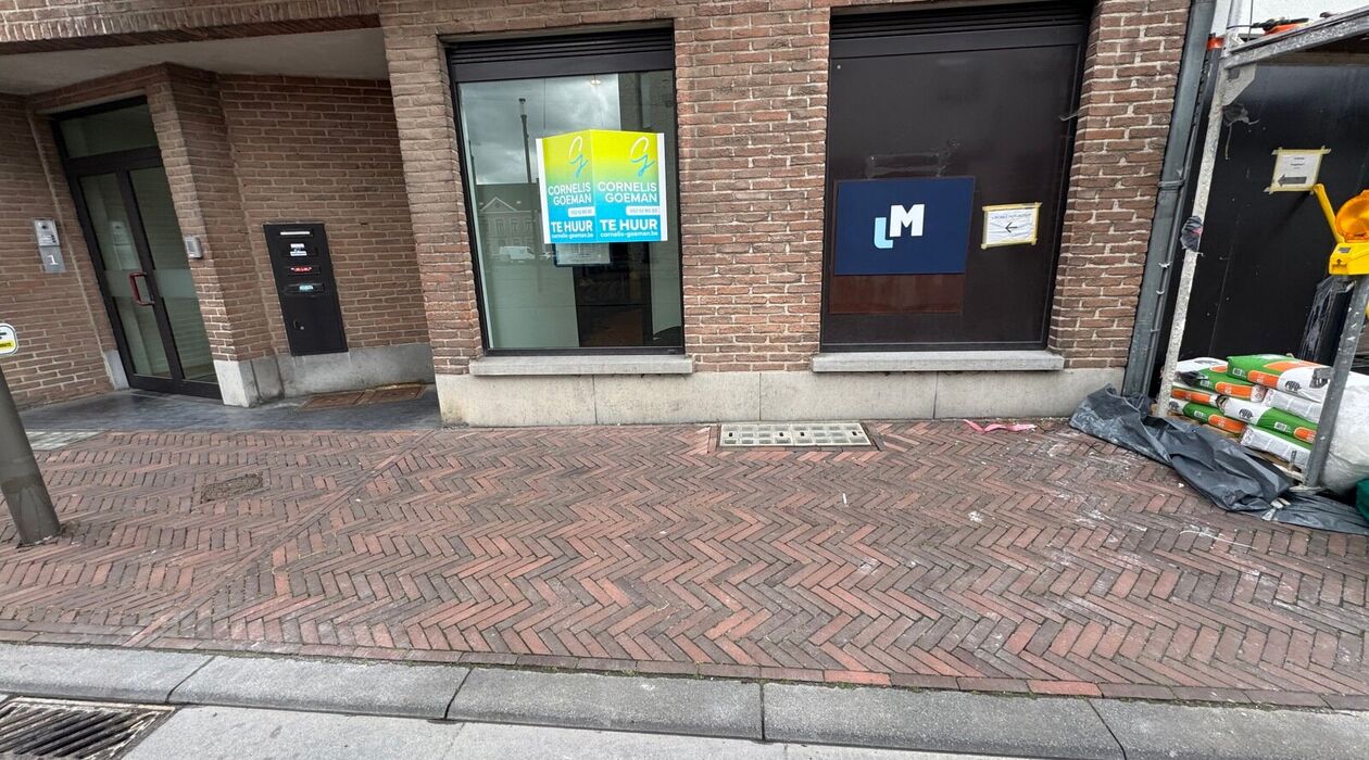 Kantoorgebouw te huur in Brakel