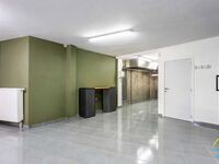Gebouw voor gemengd gebruik te koop in Berlare